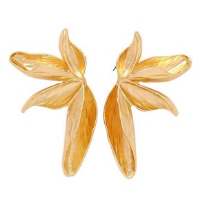 Pendientes de Oro con Diseño Escultural de Lazo, Corazón y Hoja, de Acero Inoxidable, Geométricos Exagerados, Modernos, Hechos a Medida, para Fiesta, 14K - Product Image 5