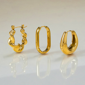 Pendientes de Aro Geométricos de Acero Inoxidable Dorado para Uso Diario - Product Image 4