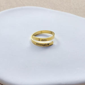 แหวนทอง 18K ดีไซน์ I Am Enough สุดฮิต ปรับขนาดได้ ผลิตจากสแตนเลสสตีล - Product Image 4