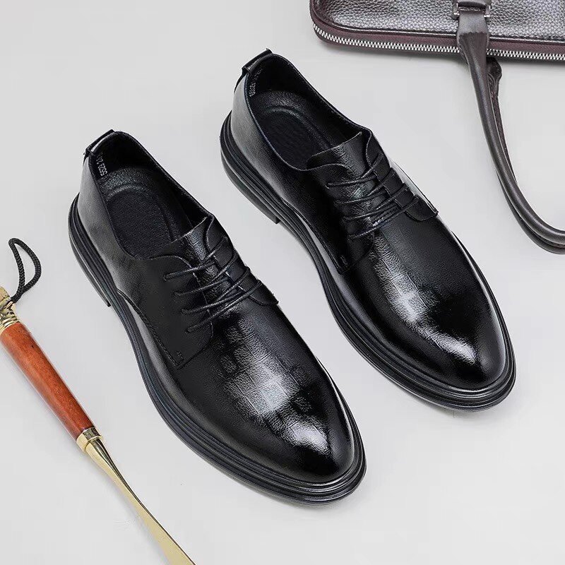 Small pattern black upgraded leather
