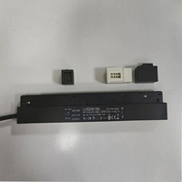 Rail magnétique industriel avec éclairage LED OSR, lampe magnétique encastrée au plafond et alimentation électrique externe
