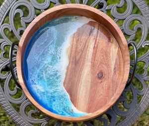 Bandejas de Servir Modernas de Resina y Madera que Combinan Funcionalidad y Diseño Artístico para Mesas Elegantes y Uso Diario en la Cocina - Product Image 5