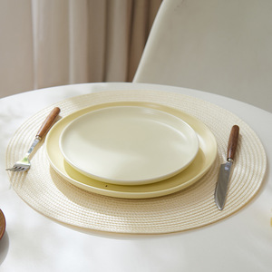 Manteles individuales redondos de PP tejido, resistentes al calor, para mesa de comedor, de color sólido, amarillo tierra y blanco roto. - Product Image 3