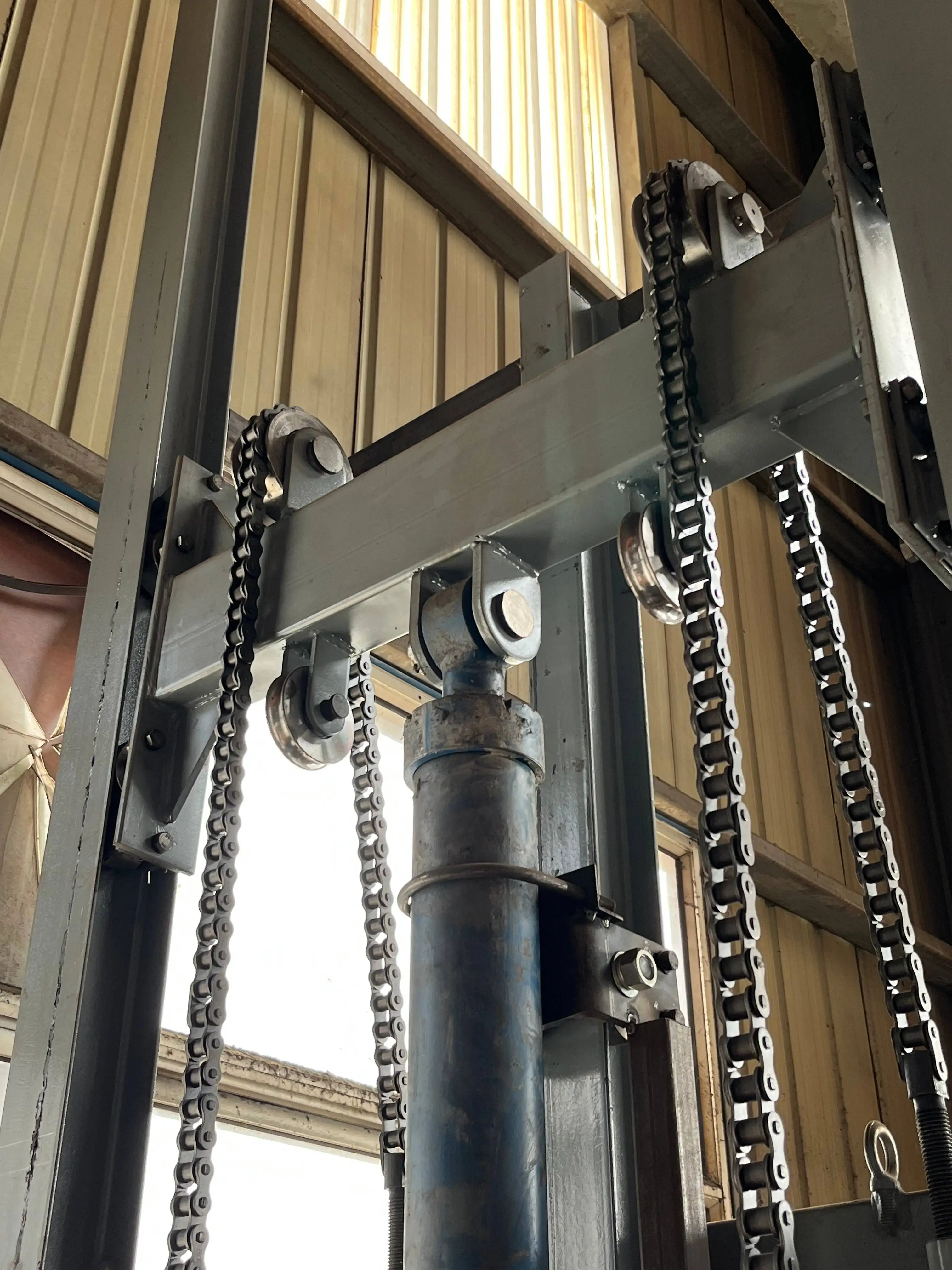 Customs Warehouse Hydraulic Material Lifter 1000kg Cargo Material Lift Freight Elevator Cheap For Sales
