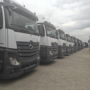 <span class=keywords><strong>Camion</strong></span> tracteur <span class=keywords><strong>Mercedes</strong></span> <span class=keywords><strong>Actros</strong></span> Euro 5 4x2, moteur diesel neuf, conduite à gauche, suspension pneumatique, >450 CV, capacité 31-40 tonnes, boîte manuelle, caméra 360° arrière - Product Image 2