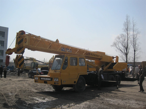 Grue d'occasion 25 tonnes Grue d'occasion originale Tadano TG250E Truck Crane à bas prix à vendre TG250E Truck Crane - Product Image 4