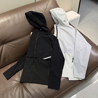 Veste de sport coupe-vent respirante en maille grillagée brodée avec fermeture éclair légère pour homme