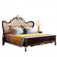 Lit double de style européen en bois massif et cuir véritable, inspiré du style néoclassique français, avec tête de lit plate de 18m/15m de largeur