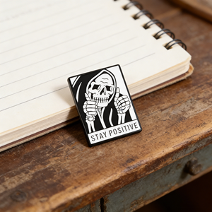 Broche tendance style punk gothique, motif mortel, cadeau unique pour famille, amoureux, amis, épingles personnalisées en gros directement de l'usine - Product Image 5