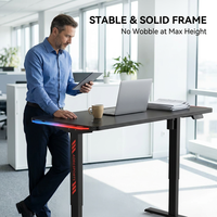 Table de jeu AOR E-sports avec plateau en fibre de carbone, trois niveaux de réglage de la hauteur, interrupteur à mémoire et éclairage d'ambiance RGB, vente en gros d'usine