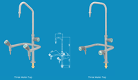Robinet d'eau professionnel à trois colonnes en laiton robuste et minimaliste, à monter sur banc, pour mobilier de laboratoire de chimie scolaire