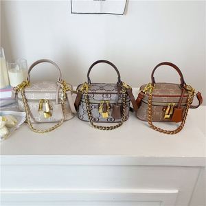 Bolso de mano estilo coreano para mujer con cadena y cierre de cremallera. Nuevo Modelo. Elegante Bolso Bandolera Multiusos y Moderno.99029 - Product Image 6