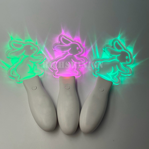แท่งไฟ LED ทำจากอะคริลิคสำหรับตรุษจีนปีใหม่ซูเปอร์สตาร์คอนเสิร์ตปาร์ตี้จบการศึกษาวันวาเลนไทน์อีสเตอร์ตามสั่ง - Product Image 3