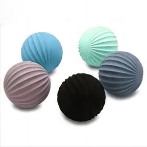 Ballon de médecine en silicone solide de 1,5 kg, directement de l'usine - Portable pour le yoga, le Pilates, la musculation et la rééducation, exercices pour la tête et la taille - Product Image 3