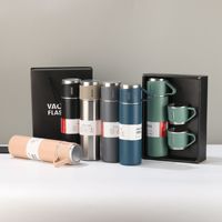 2025 Fba Topverkoper In Voorraad Waterflessen Roestvrij Staal Thermos Geïsoleerde Vacuüm Dubbele Wand Kolven Cadeau Set Met Drie Deksel