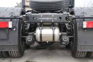 Camion tracteur Dongfeng Commercial Vehicle Tianlong Flagship <span class=keywords><strong>KX</strong></span> 600HP 6X4 pour le transport lourd - Product Image 4