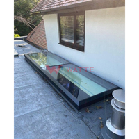 Lucarne de style moderne étanche en aluminium électrique ouverture automatique double vitrage pour balcon fenêtre de toit