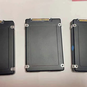 SSD NVMe รุ่นใหม่ ความจุ 7.68TB สำหรับองค์กร รองรับการอ่านหนัก 512M ความเร็ว 7.2K U.2 Gen4 400-BKGZ สำหรับเซิร์ฟเวอร์ มีสินค้าในสต็อก M.2 Nvme Ssd - Product Image 3