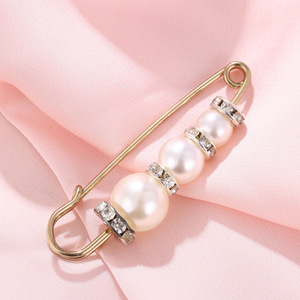 Adjustable Waistband Pins Pearl Scarf Clips For Shirts <b>Clothes</b> Corsages Unisex Alloy Geometric Round Design Winter 2024 - Product Image 4