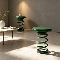 Table basse scandinave en métal écologique et durable pour salon