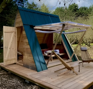 <span class=keywords><strong>Cabane</strong></span> triangulaire <span class=keywords><strong>en</strong></span> bois préfabriquée, maison rustique <span class=keywords><strong>en</strong></span> forme <span class=keywords><strong>de</strong></span> A avec terrasse, pour complexe forestier et séjour dans une maison d'hôtes pittoresque - Product Image 5