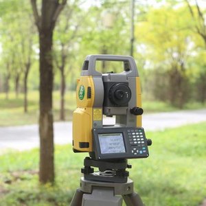 Reflectief vrij elektronisch totaalstation IP55 32x vergroting 2'' resolutie optisch instrument - Product Image 6