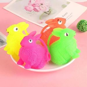 Pompones de Conejito Brillantes y Coloridos Personalizados, Juguete Antiestrés de Peluche para Niños, Juguetes Mochi - Product Image 3