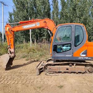 Excavatrice d'occasion Doosan DX75-9C à faible nombre d'heures de fonctionnement, système hydraulique à détection de charge avec lame de bulldozer pour travaux de construction - Product Image 6