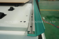 Machine de routeur cnc 3 axes de haute précision SD-1325 avec dispositif rotatif
