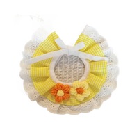 Nouvel accessoire décontracté pour animaux de compagnie, style pastoral transfrontalier : Bavoir pour chat, tablier pour chiot, collier pour chat en polyester avec dentelle florale et motif à carreaux vichy