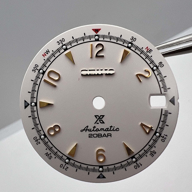 New Vintage Style Pilot Watch Dial 28.5MM Glass & Plastic Green Luminous Single Calendar Compatible NH35/36 Movement Made China