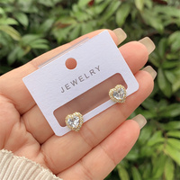 À la mode Dames Cuivre Plaqué Or 18K Intégré Zircon Coeur Anneau Rond Style Boucles D'oreilles Nouvelle Arrivée Polyvalent Usage Quotidien Cadeau