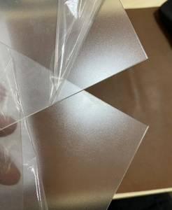 Feuilles de <span class=keywords><strong>PET</strong></span> antireflets 594 mm x 420 mm x 1 mm, anti-UV, anti-éblouissement, anti-rayures, thermoformage léger de 20 mm, découpe disponible - Product Image 2