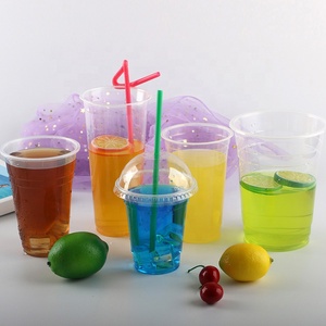 Grandes tasses à <span class=keywords><strong>milkshake</strong></span> avec couvercles bombés et pailles Vaisselle en <span class=keywords><strong>plastique</strong></span> transparent <span class=keywords><strong>Verre</strong></span> à jus - Product Image 1