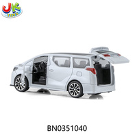 Voiture miniature en alliage moulé sous pression à l'échelle 1:32 avec portes ouvrables, 3 couleurs assorties, modèle de véhicule en métal pour collection d'enfants, cadeau