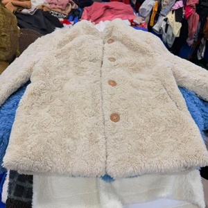 Vêtements d'occasion, Manteau en velours granulé, Vêtements d'occasion tendance, Vêtements d'occasion emballés, Vêtements pour femmes - Product Image 5