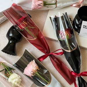ถุงกระดาษคราฟท์สีทองลาย LOVE สำหรับใส่ช่อดอกไม้วันวาเลนไทน์ ขายส่ง พร้อมส่วนลดพิเศษสำหรับการสั่งซื้อข้ามประเทศ - บรรจุภัณฑ์แบบถุง OPP - Product Image 3