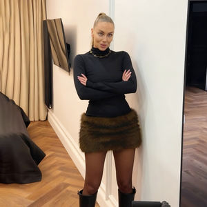 Women s Slim Fit Bodycon Mini <b>Dress</b> Faux <b>Fur</b> Patchwork Long Sleeve Autumn Winter Fashion Casual Elegant <b>Dress</b> - Product Image 4