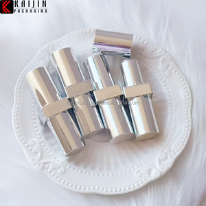 Tubos de bálsamo labial con recubrimiento en aerosol, tubo de lápiz labial con impresión única, tubo de lápiz labial cuadrado delgado plateado, tubo de lápiz labial cuadrado plateado - Product Image 2