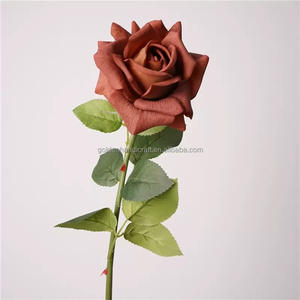 Centrotavola di Lusso con Rose e Buganvillea Magenta per Matrimoni, Utilizzabile per Coupon - Product Image 6