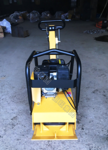 HW пескоуплотнитель Бензиновый Двигатель Вибрационный бетонный земельный уплотнитель реверсивная пластина уплотнитель цена - Product Image 3