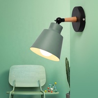 Top qualité échantillon gratuit Type réel Macaron nordique lumière de luxe chevet Led lampe murale support lumière usine de chine