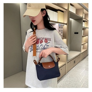 Nuevo Diseño de Marca de Lujo, Juego de <span class=keywords><strong>2</strong></span> Piezas, Bolso Tote Informal de Gran Capacidad, Bolso Deportivo Informal para Yoga, Bolso de Hombro Retro para Mujer - Product Image 2