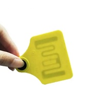 Étiquette d'oreille de bétail Uhf Rfid Fdx-b Hdx Nfc puce d'étiquette d'oreille d'animal de bétail pour mouton chèvre vache cochon