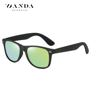 Gafas de Sol Danda Negras Polarizadas UV400 Unisex para Conducir, Viajar y Moda - Product Image 4