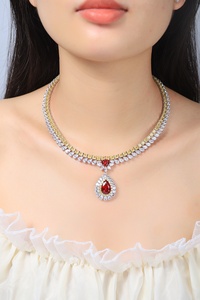 Collar de plata S925 con 11,08 quilates Piedra preciosa roja 107,4 quilates Piedras secundarias Peso total 65,49 gramos Patrón geométrico - Product Image 4