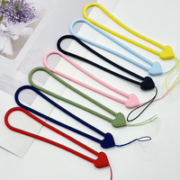 Nouveau cordon de téléphone en silicone en forme de cœur, dragonne de poignet souple au toucher silicone, cordon d'écouteurs en forme d'éventail, cordon court pour clé USB