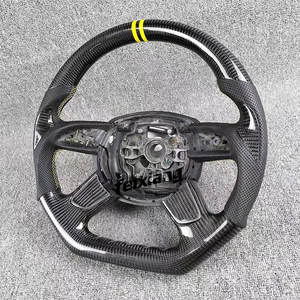 Volante Deportivo de Carreras de Cuatro Radios de Fibra de Carbono y Cuero Personalizado para <span class=keywords><strong>Audi</strong></span> A6/A3/<span class=keywords><strong>A4</strong></span>/A8/TTRS - Accesorio de Mejora para Automóviles <span class=keywords><strong>Audi</strong></span> - Product Image 3
