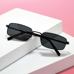 Hot Men's and Women's Trend Street Photos Travel <b>Small</b> <b>Frame</b> Retro Rectangular Metal Sunglasses - Product Image 5