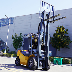 Chariot de 3000 kg à quatre roues avec pneus en caoutchouc pleins, hauteur de levage 3m-6m, pour travaux extérieurs en cour - Product Image 6